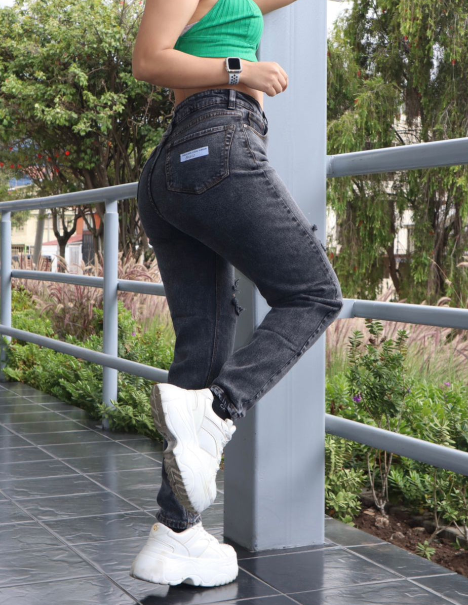 JEAN MOMFIT (licrado)