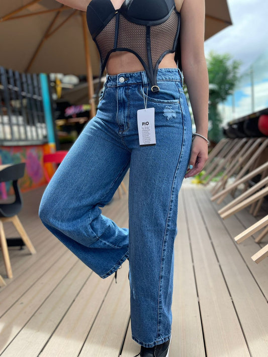 JEAN STRAIGHT