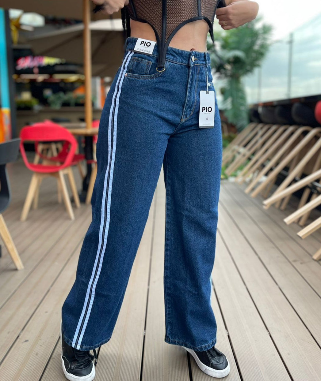 JEAN STRAIGHT