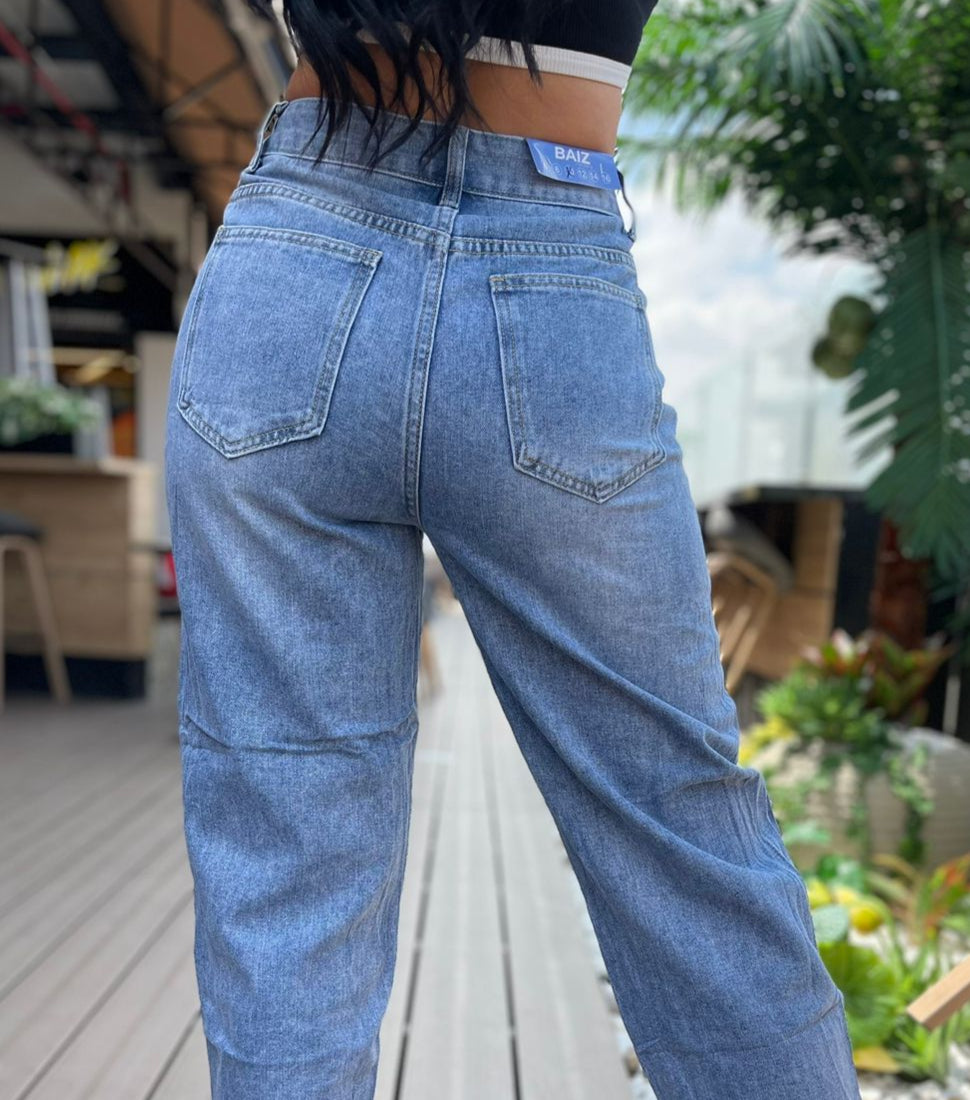 JEAN MOMFIT