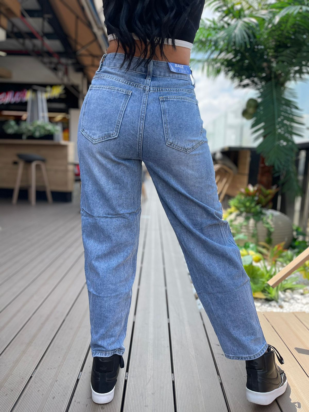 JEAN MOMFIT