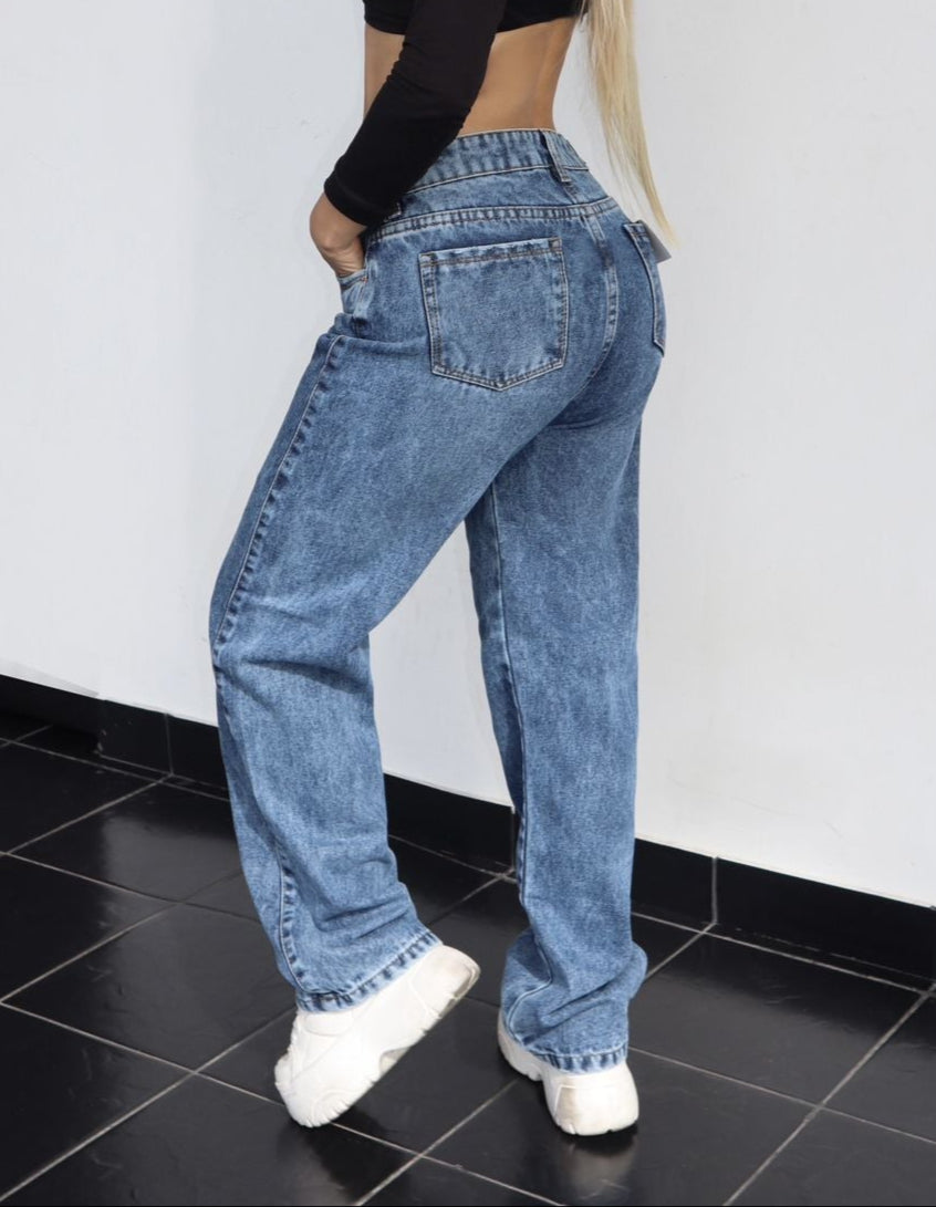 JEAN STRAIGHT